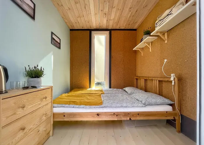 Surf People Hostel *